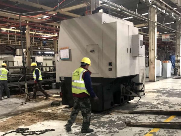 北部機(jī)械機(jī)床設(shè)備搬運(yùn)、安裝、就位現(xiàn)場(chǎng)